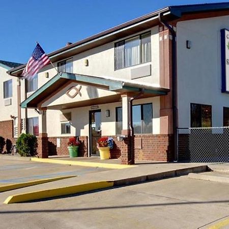 Cassville Four Seasons Inn & Suites Ngoại thất bức ảnh